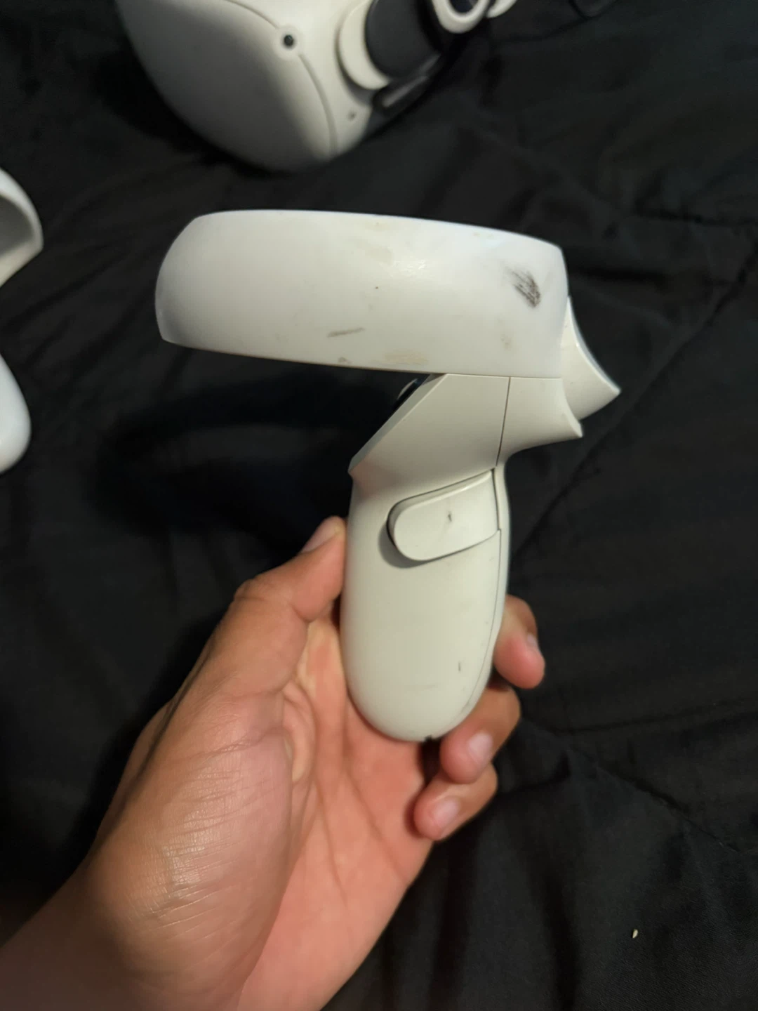 Meta Quest 2 VR Headset & Controllers with BoboVR Battery Strap - photo 3