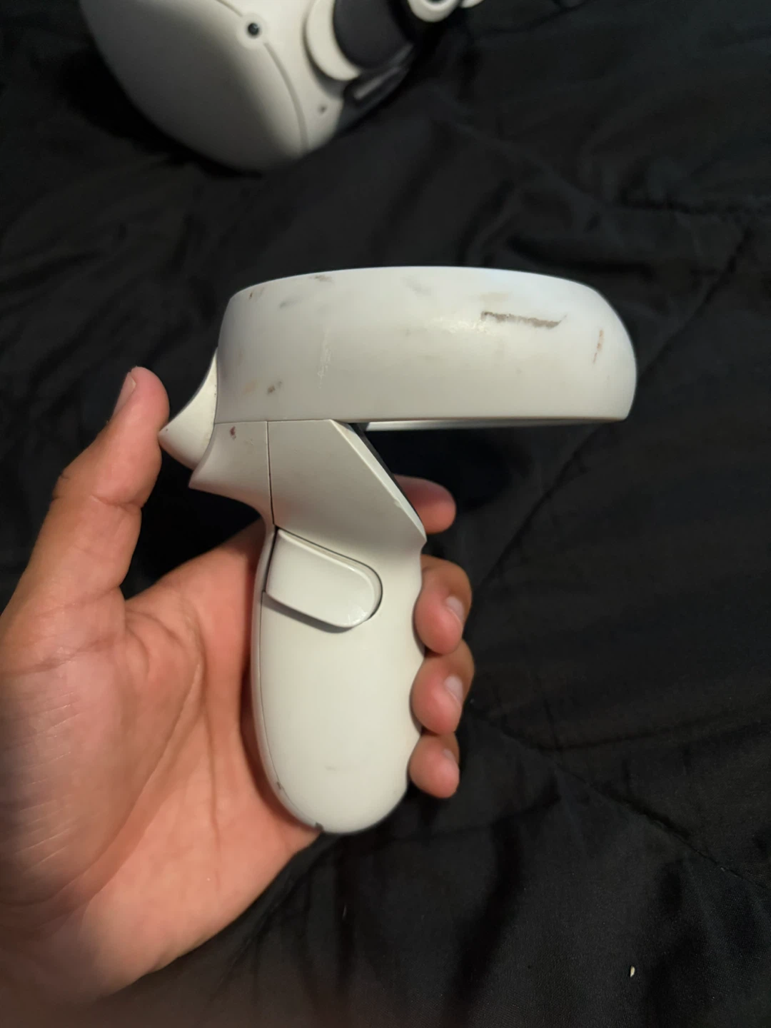 Meta Quest 2 VR Headset & Controllers with BoboVR Battery Strap - photo 5