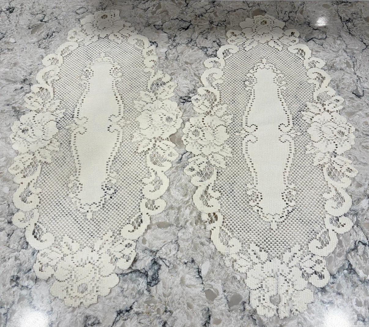 Vintage Ivory Lace Dresser Scarves/Vanity Doilies – Pair