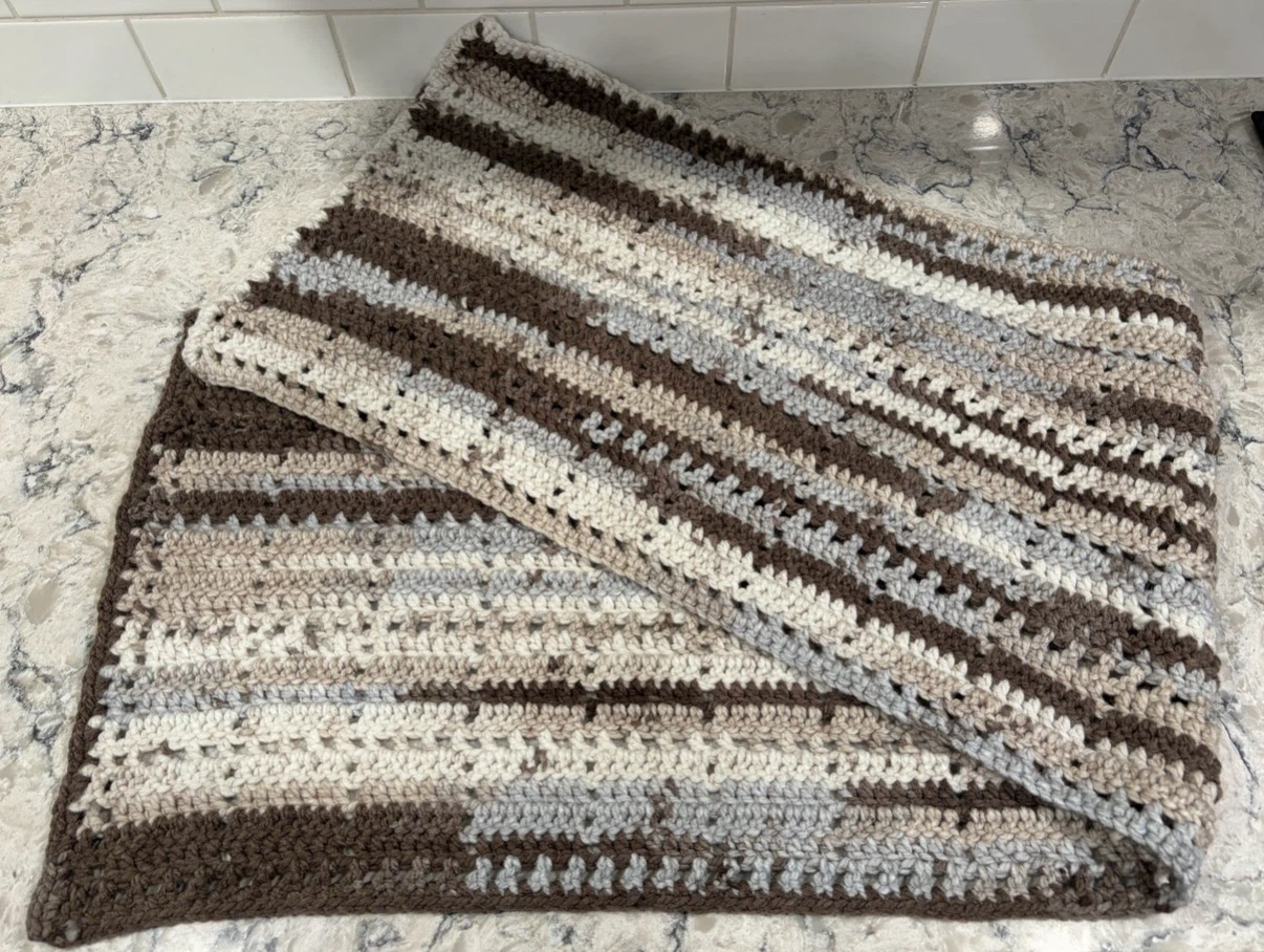 100% Acrylic Wool Handmade Table Runner - photo 2