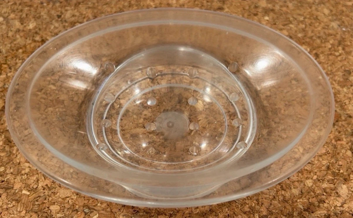 Plastic Toothbrush Holder and Soap Dish Set - photo 3
