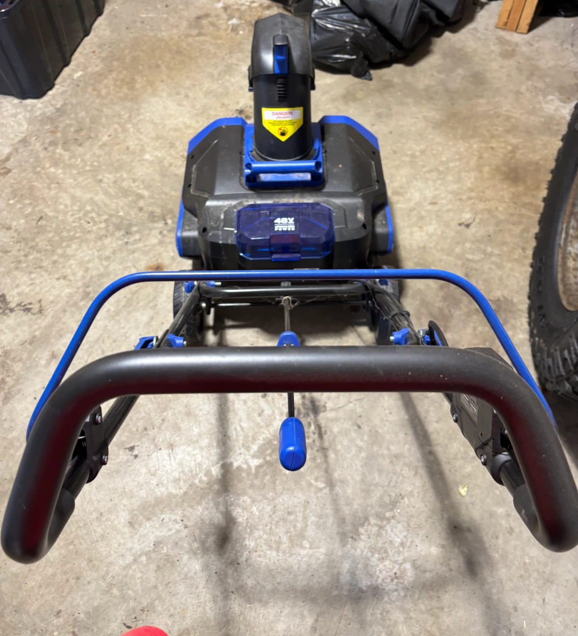 Sno-Tek 24V Snow Blower - photo 3