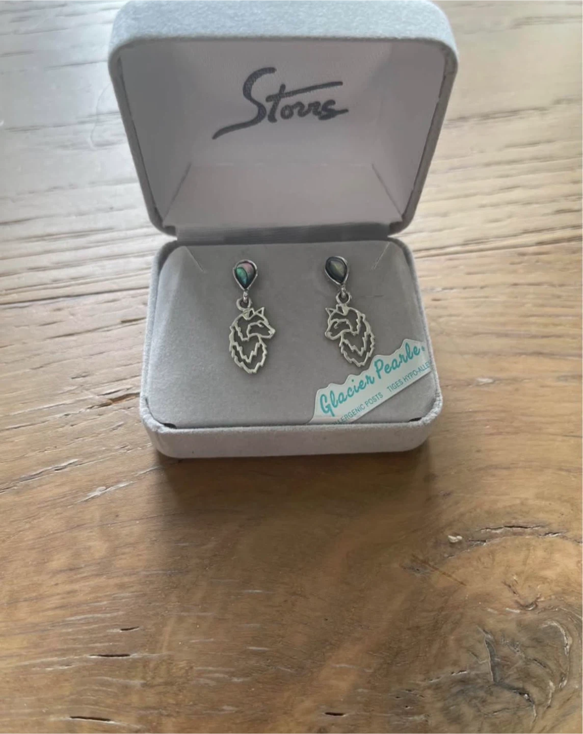 Storrs Glacier Pearle Earrings with Wolf Design