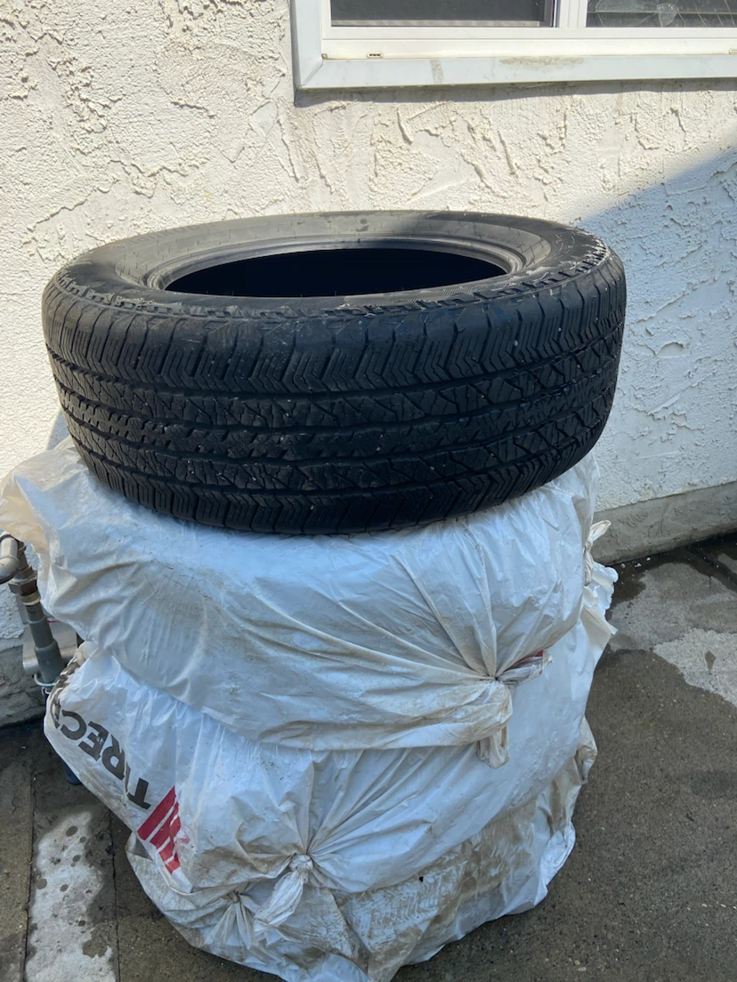 Hankook Dynapro AT2 Tires - 275/60R20