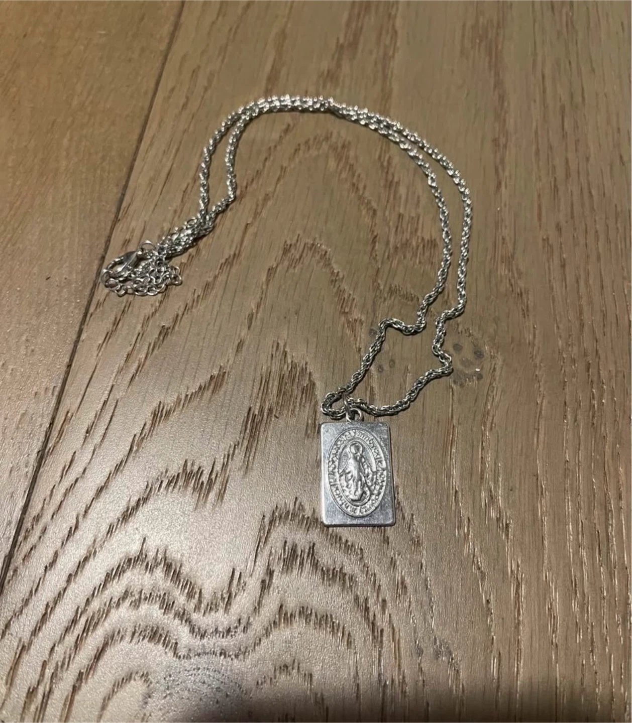 Necklace with Saint Marie