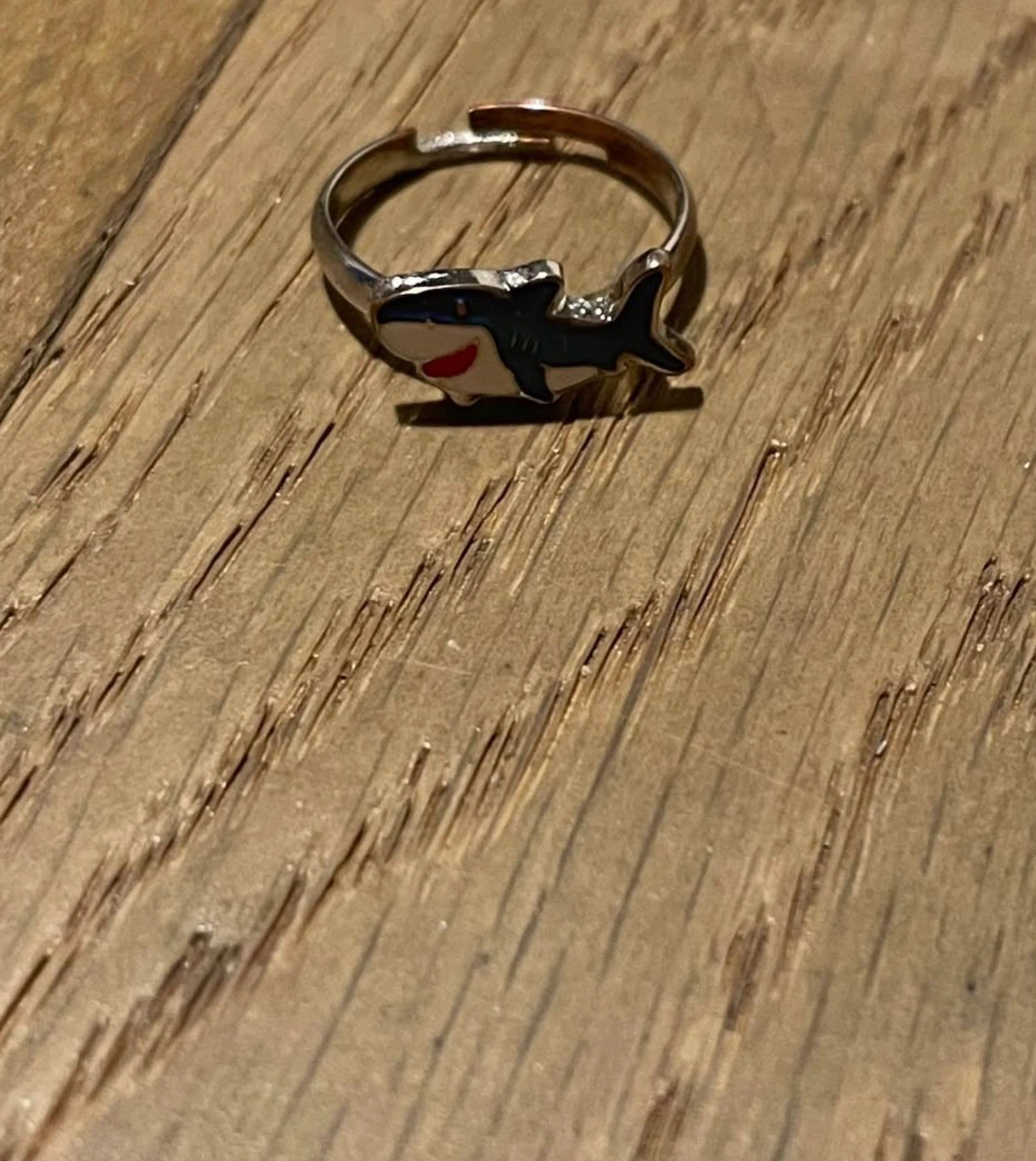 Shark Ring