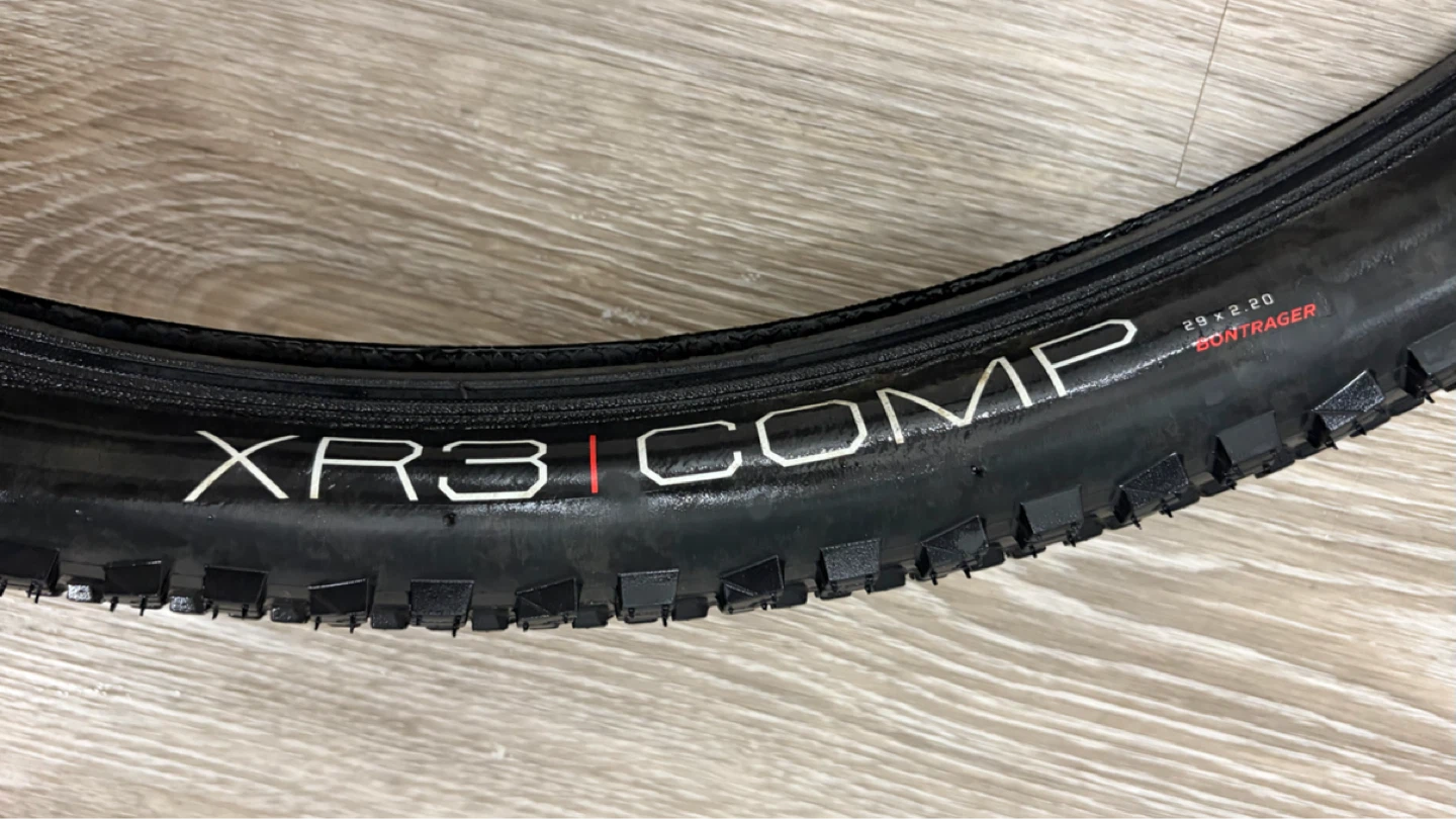 Bontrager XR3 Comp 29 x 2.20 Tires (Pair) - photo 2
