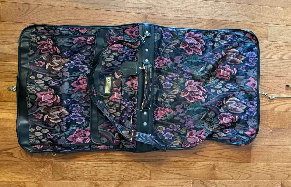 Vintage Floral “Jordache” Garment Bag - photo 2