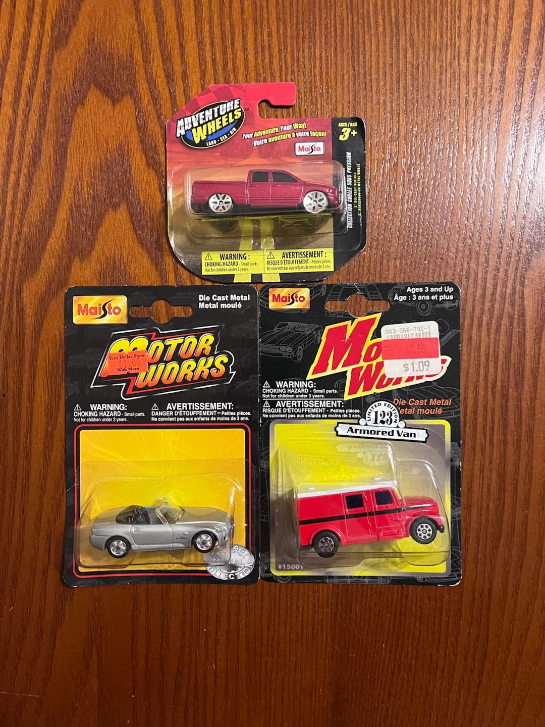 MAISTO VEHICLES (1:64 Scale diecast)