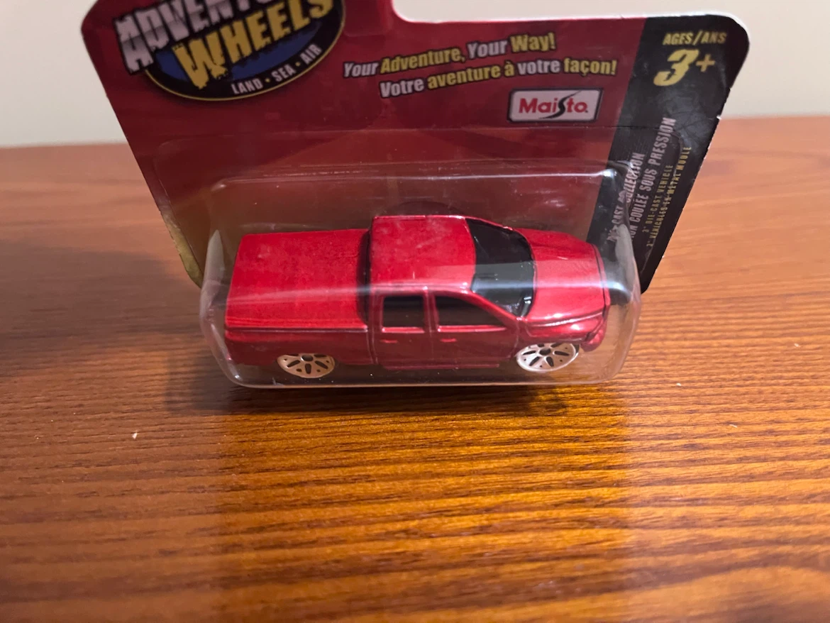 MAISTO VEHICLES (1:64 Scale diecast) - photo 4