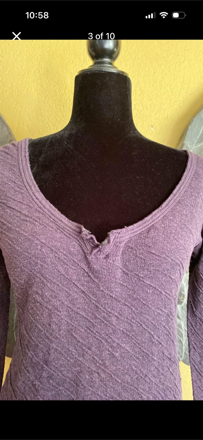 Aritzia TNA Purple V-neck Sweater/Long sleeve Shirt - photo 3