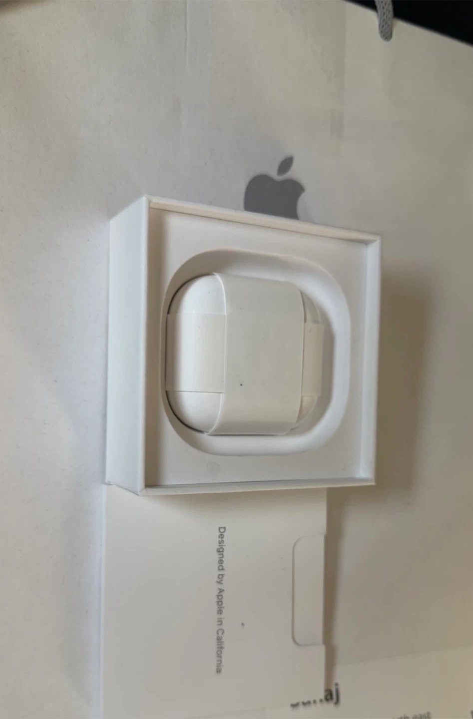 Apple AirPods  (4thgeneration) - photo 3