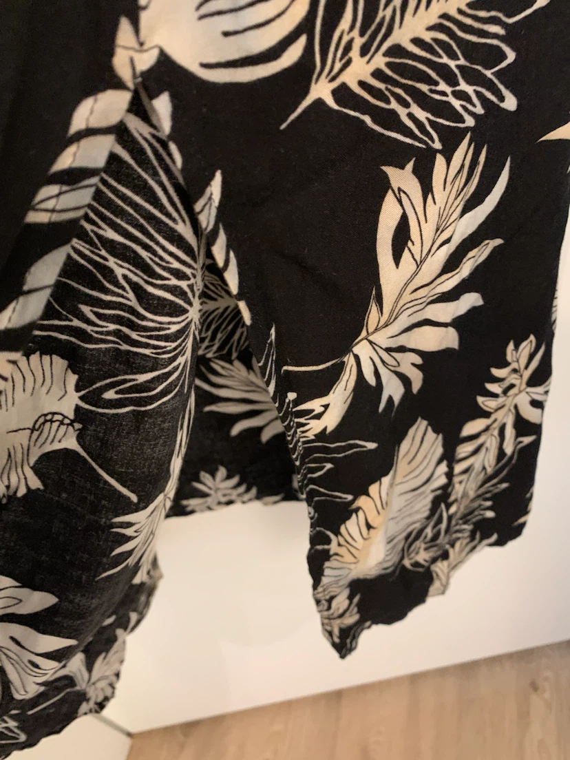 Maxi Dress - Black with Tropical Print - photo 4