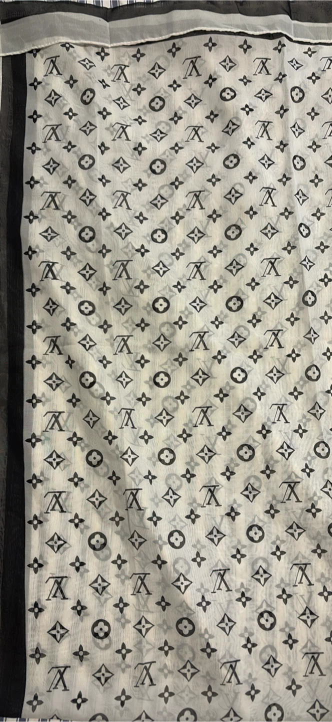 Louis Vuitton Monogram Scarf - photo 2