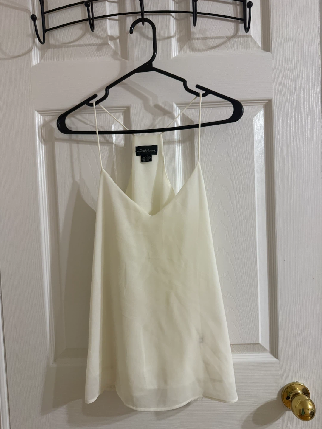 Forever 21 Cream Cami, Spaghetti straps and V-neckline Top - photo 2