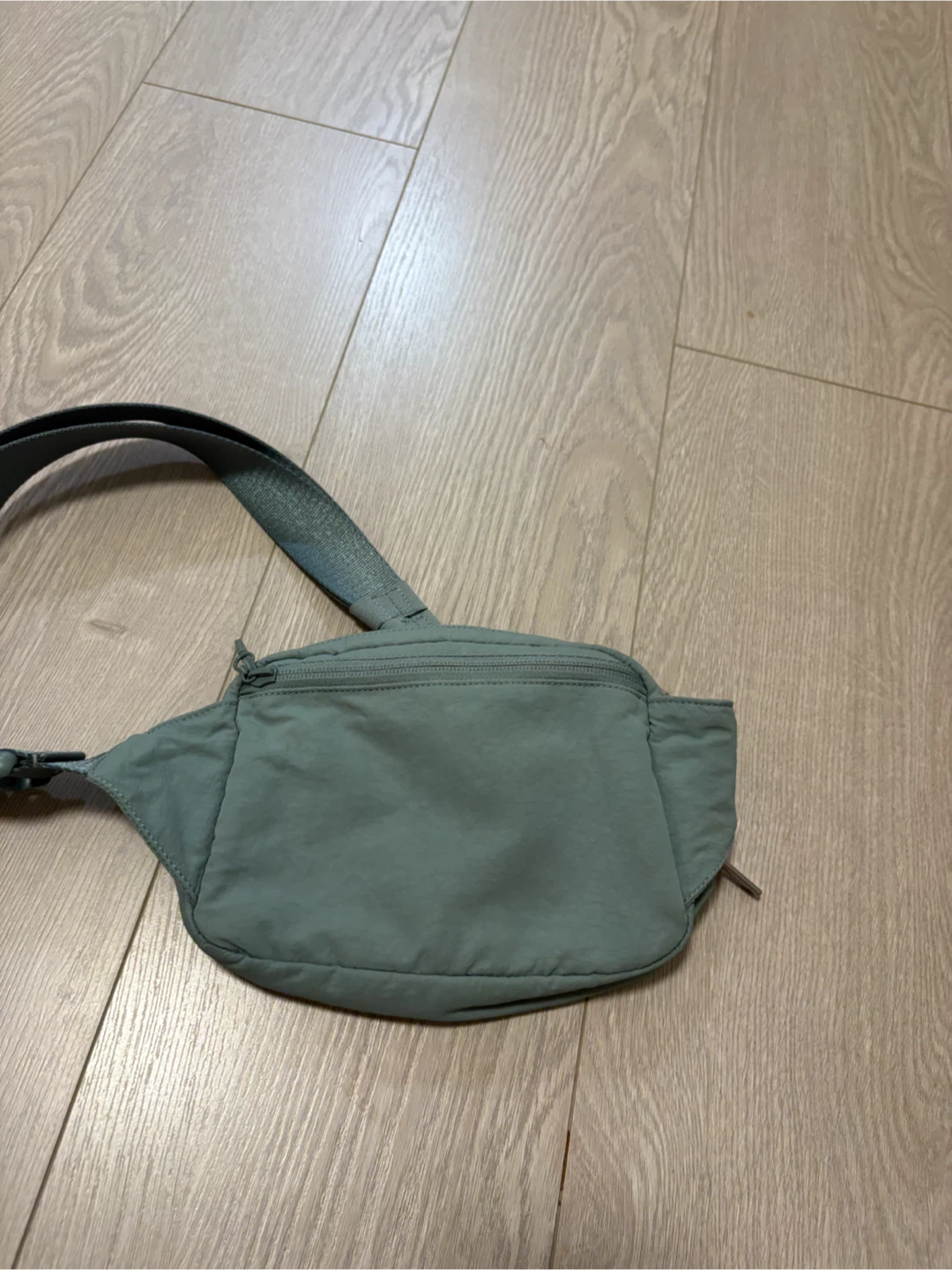 Lululemon Everywhere Belt Bag - Green long strap - photo 2