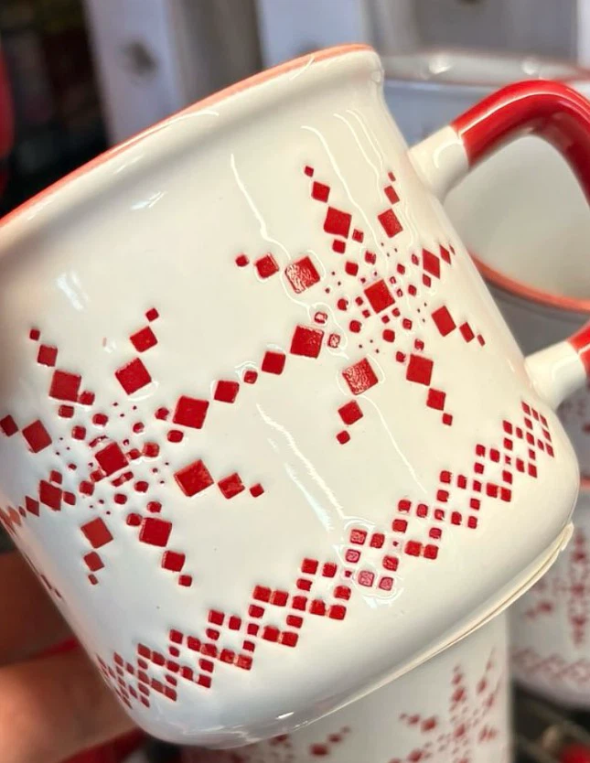 SIAKI Collection White Ceramic Mug with Red Pattern
