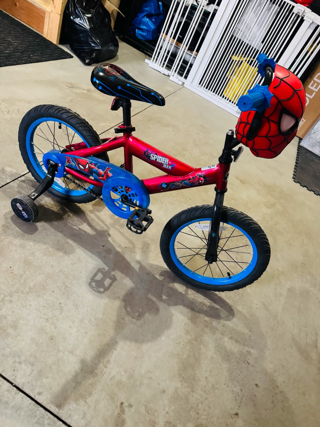 Kids Spider-Man Training Bike with Helmet - 5-7 yr old - photo 3