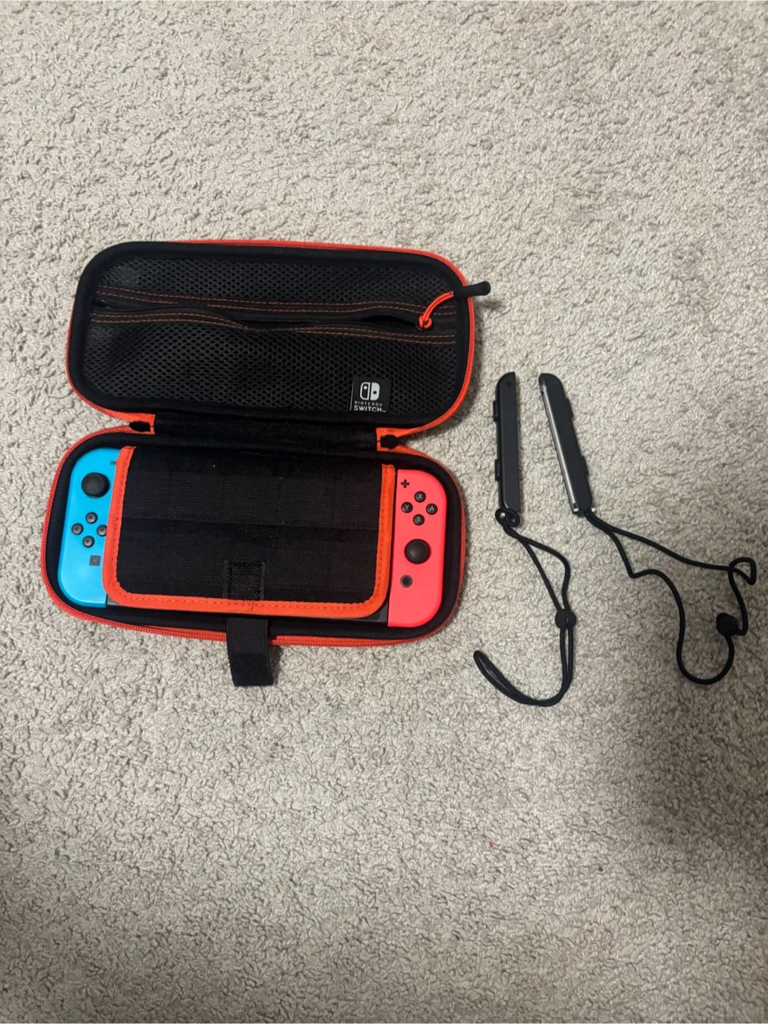 Nintendo Switch - photo 2