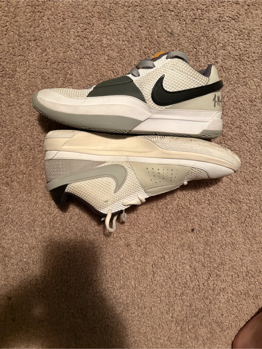 Nike Shoes - photo 2