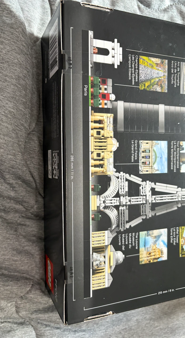 Paris Lego Architecture set - photo 3