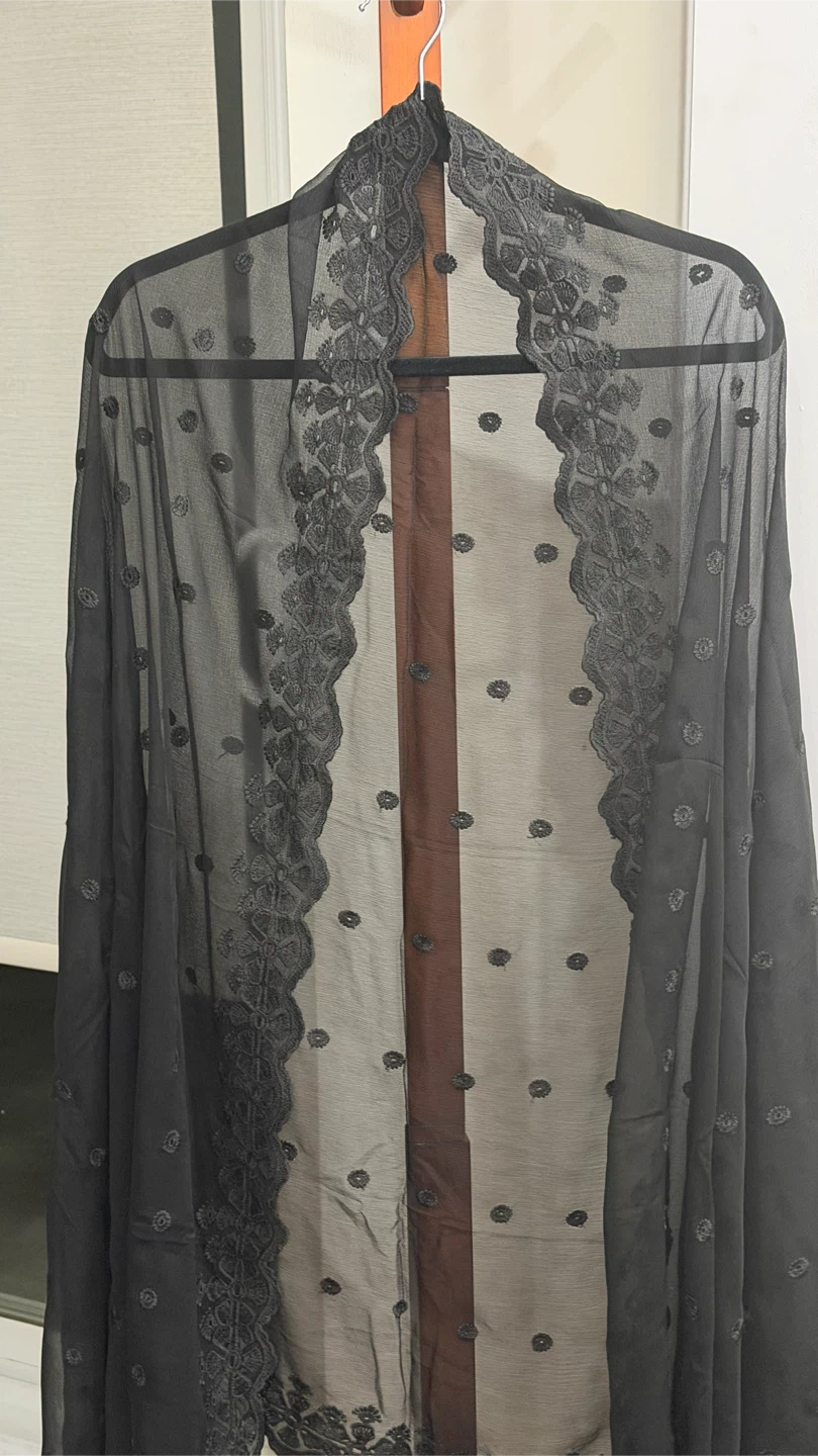 Black pure chiffon embroidered dupatta - photo 2
