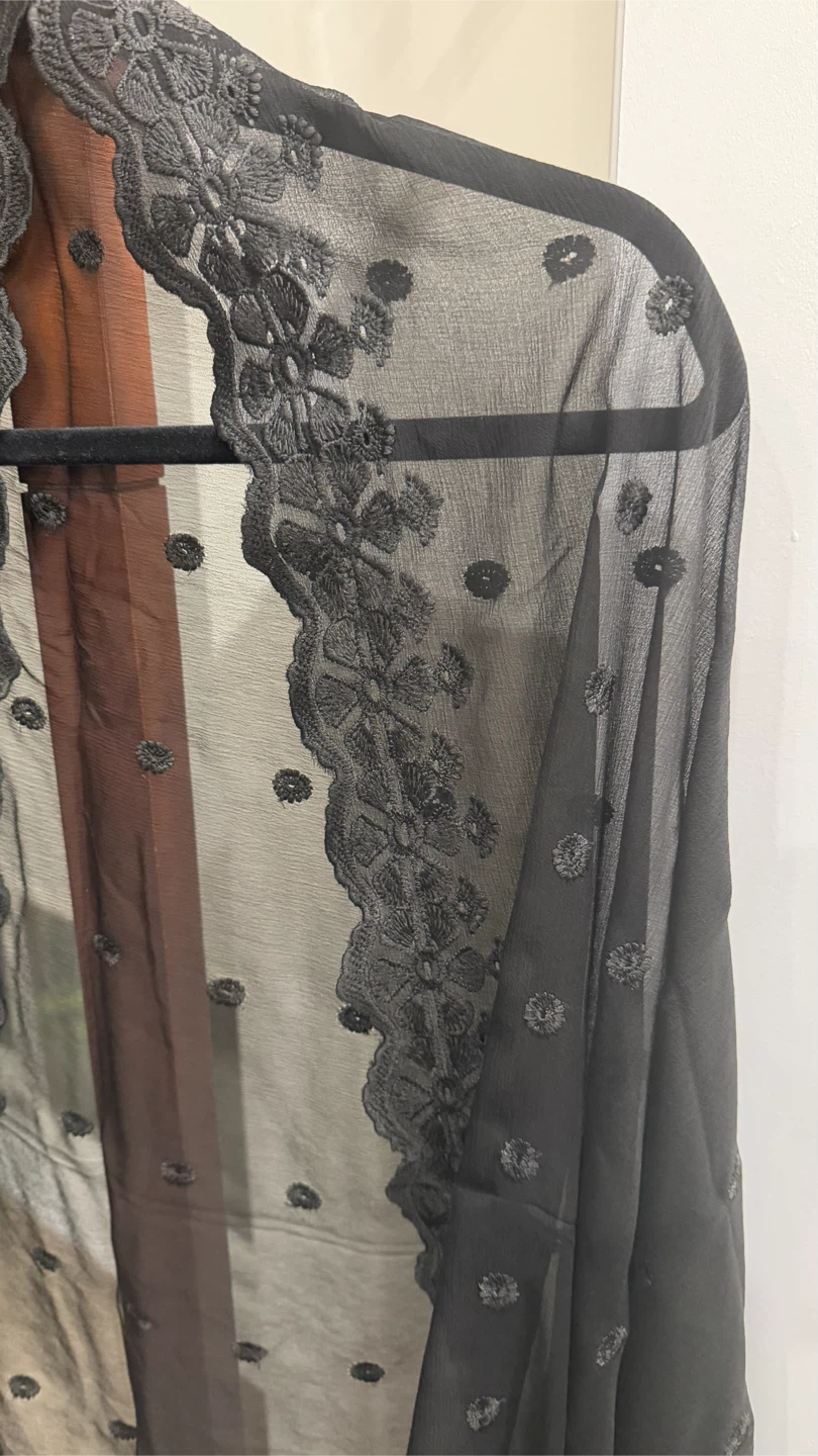 Black pure chiffon embroidered dupatta - photo 3