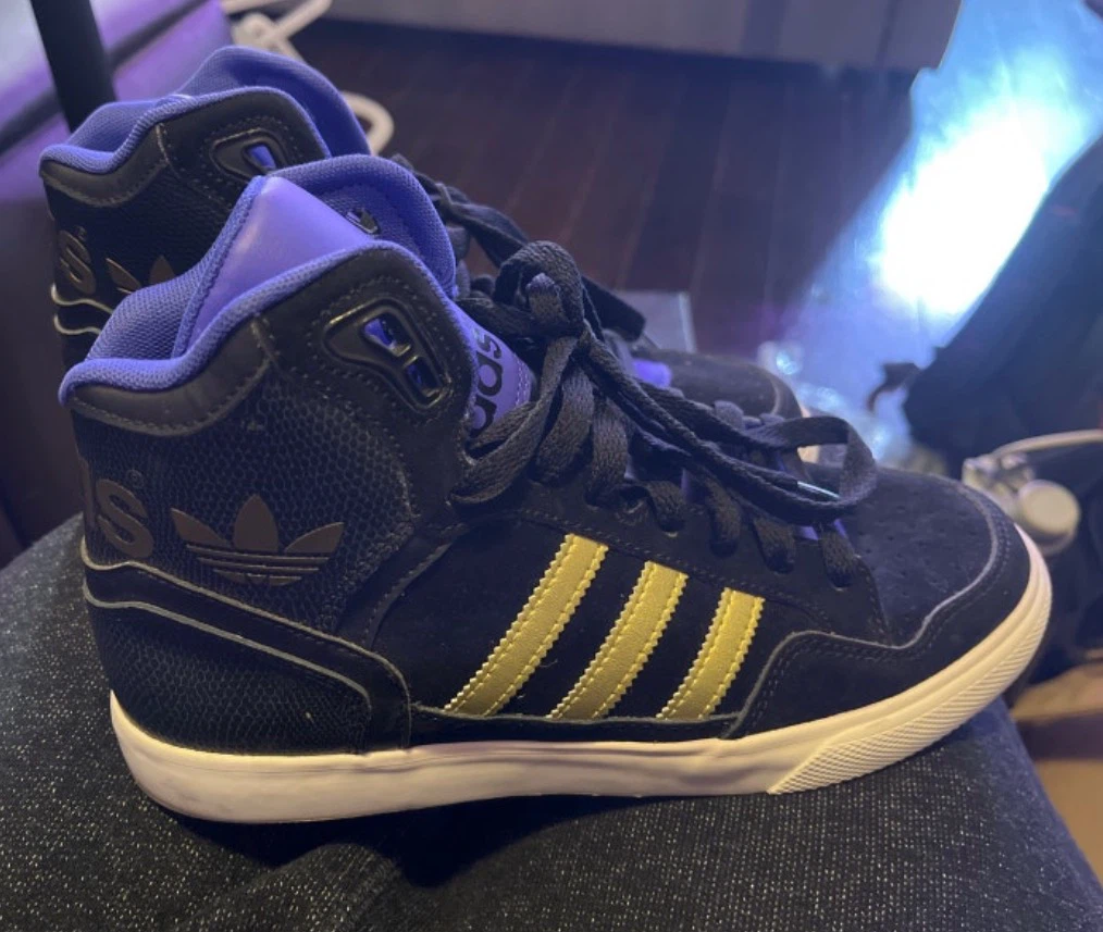 Adidas High Top Sneakers - women’s size 6.5 - photo 2