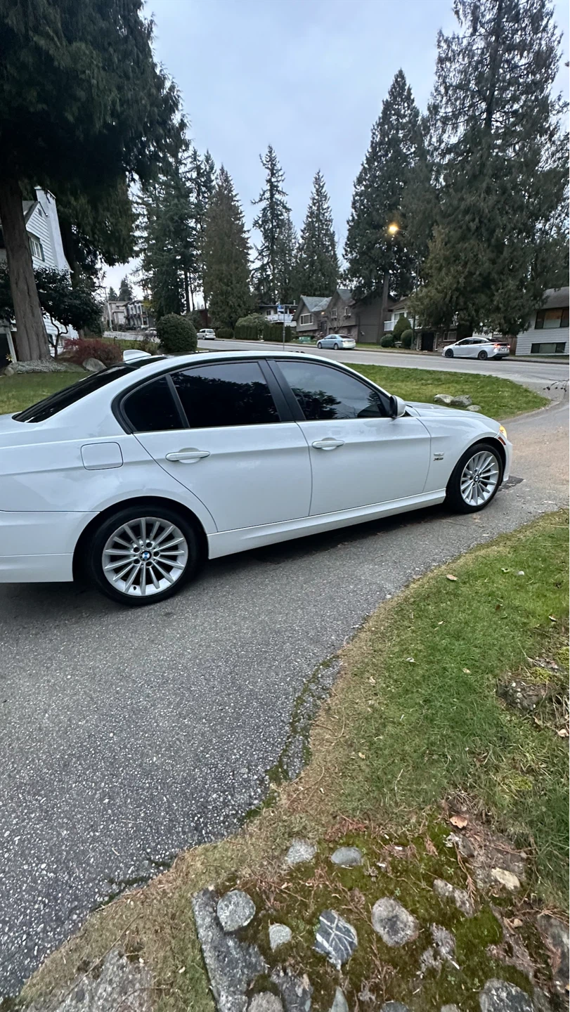 White BMW Sedan - photo 4
