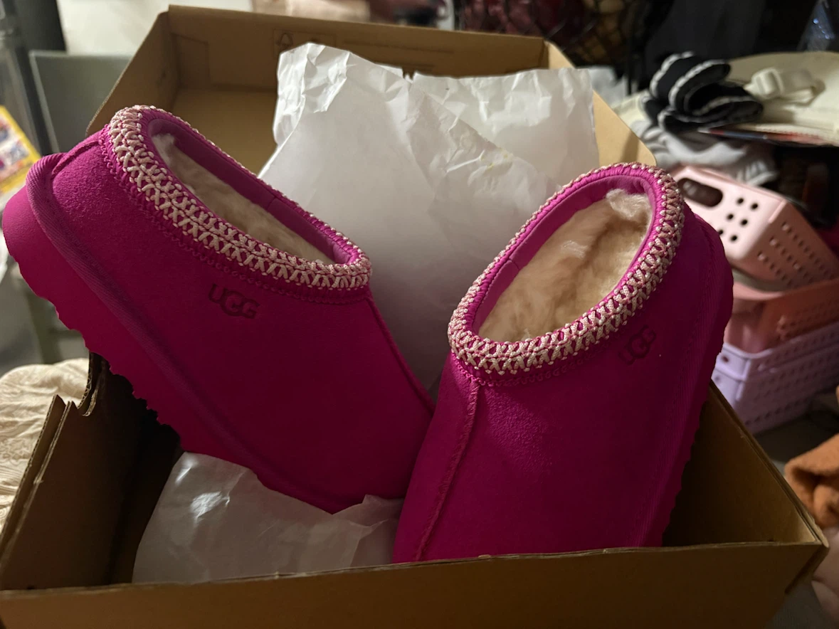 UGG Tasman II - Magenta - Size 11c