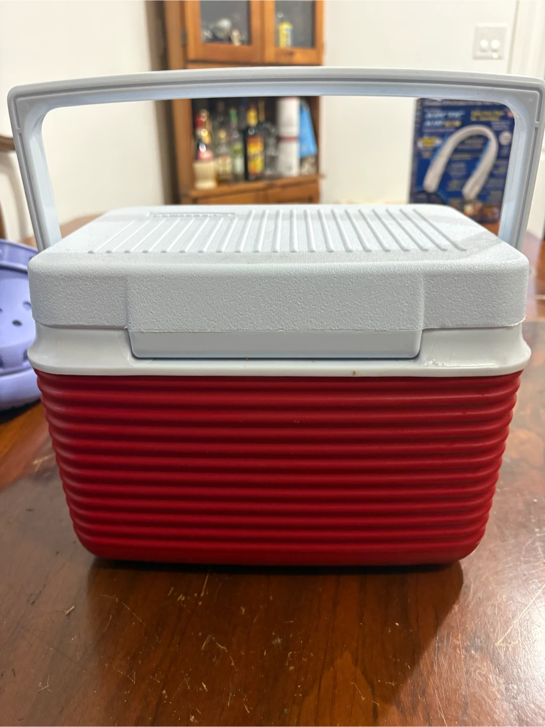 Rubbermaid Red & White Small Cooler - photo 4