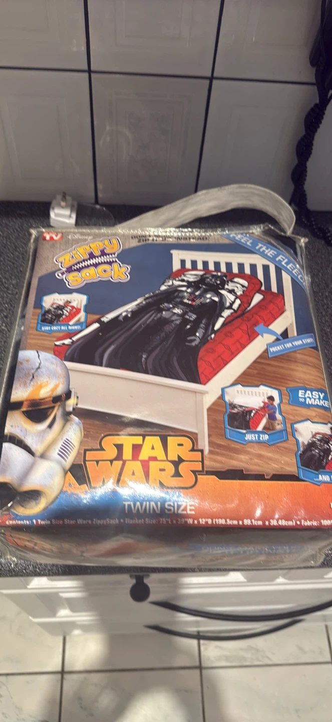 Star Wars "Zippy Sack" Twin Size Darth Vader Fleece Blanket