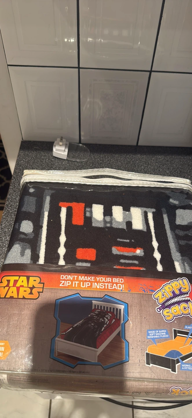Star Wars "Zippy Sack" Twin Size Darth Vader Fleece Blanket - photo 3