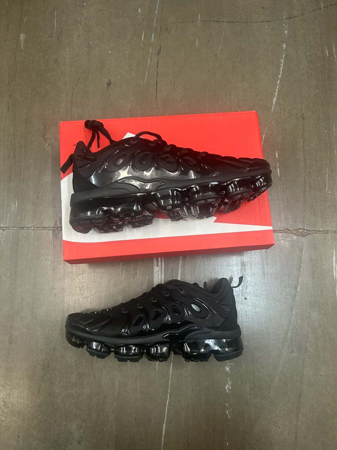 Nike Air VaporMax Plus Men's Shoes - photo 3