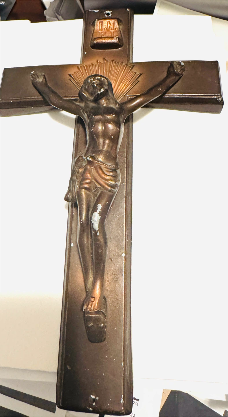 Crucifix wall hanging