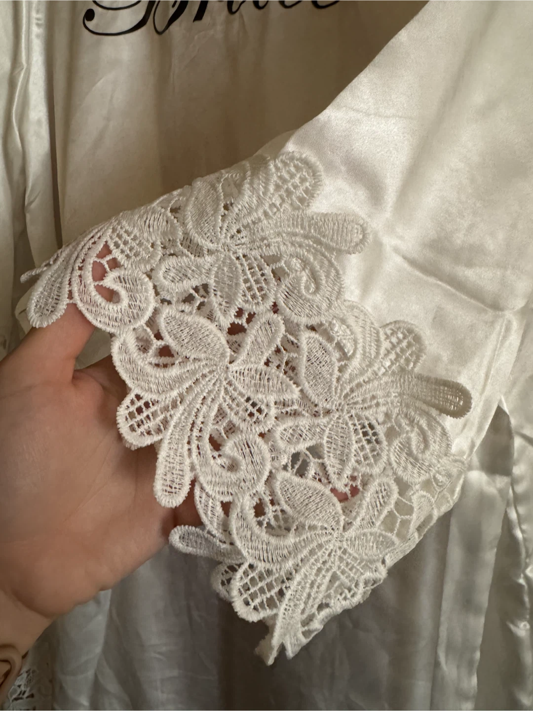 Bride and Bride's made Satin Robe with Lace Trim - photo 2