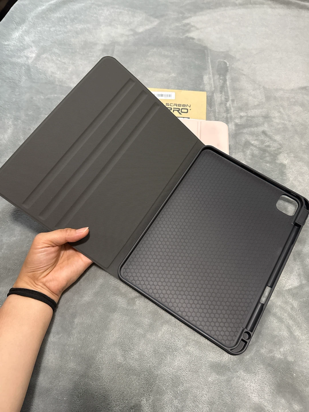 iPad Pro M4 Cases with Screen Protector 2pcs - bundle - photo 2