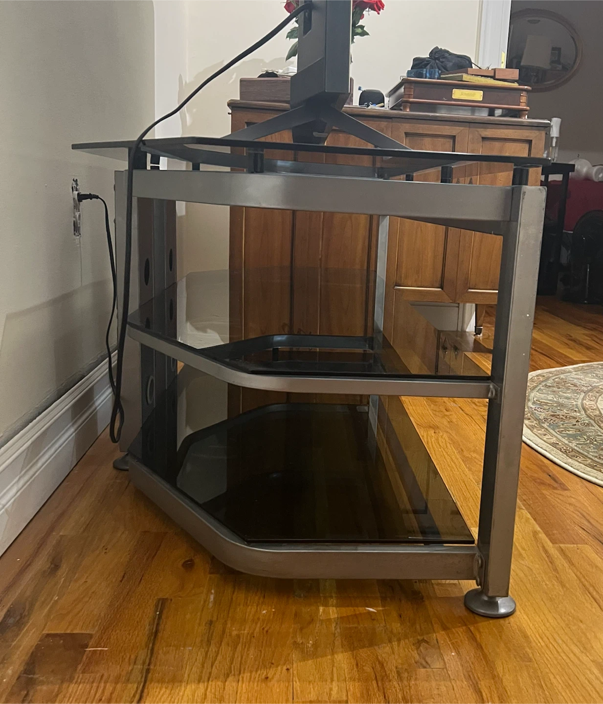 TV stand - photo 5