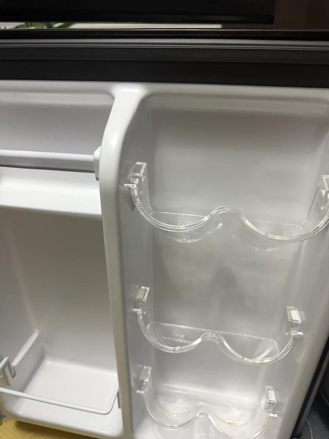 Refrigerator - photo 3