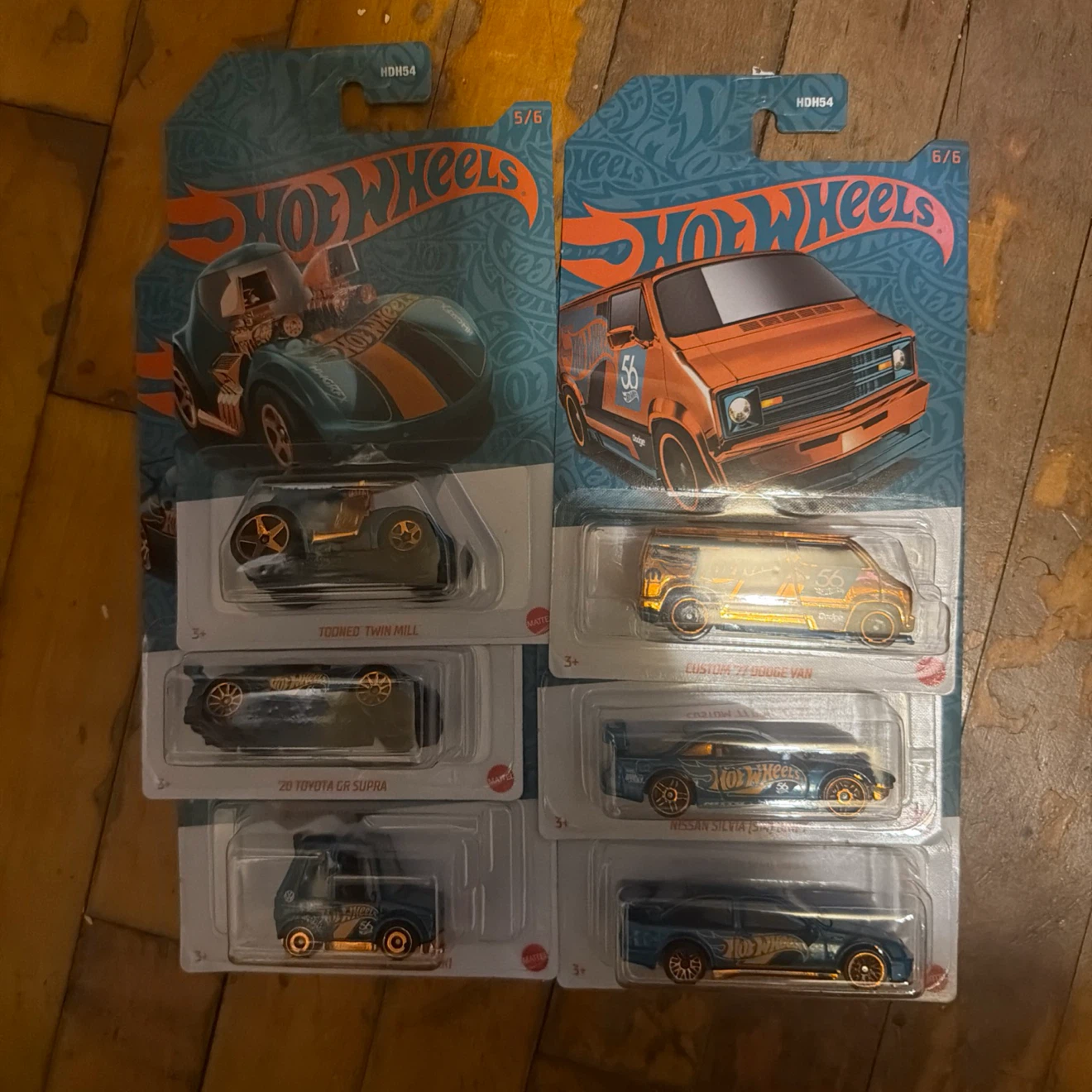 Hot Wheels Die-Cast Cars Lot (6 Cars) - photo 3
