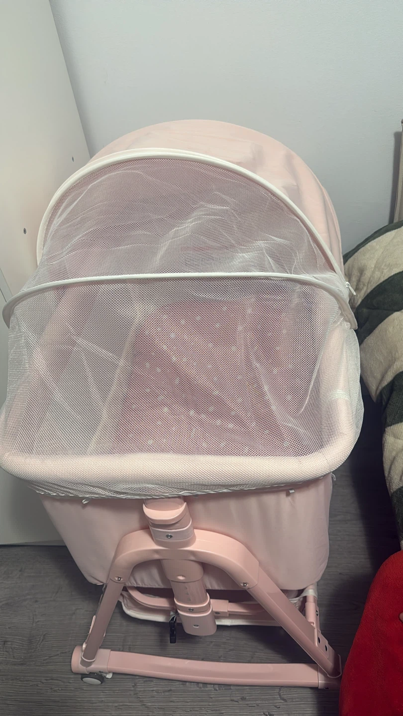 Pink Bassinet Bedside Sleeper - photo 2