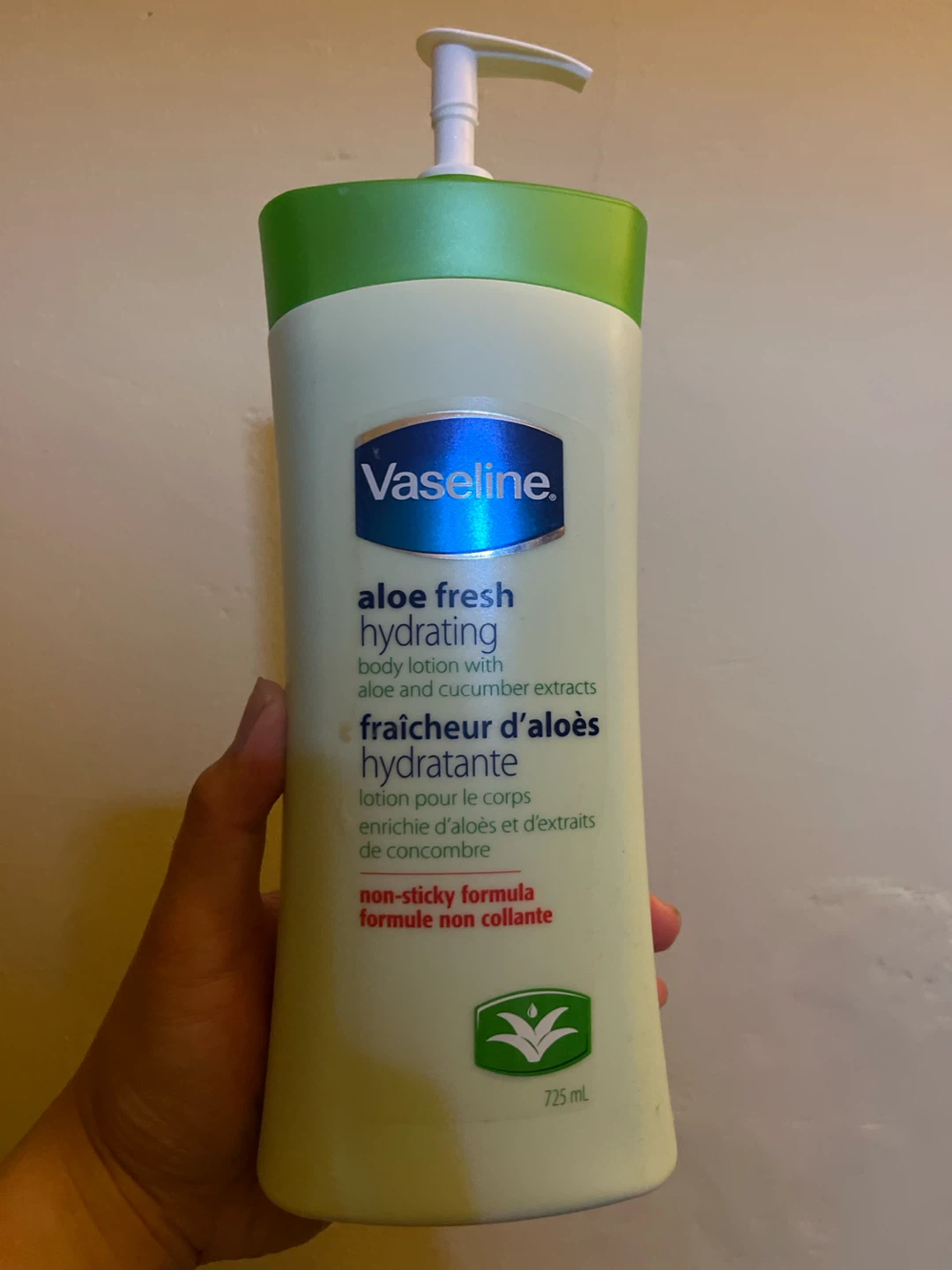 Vaseline Aloe Fresh Hydrating Body Lotion 725 mL