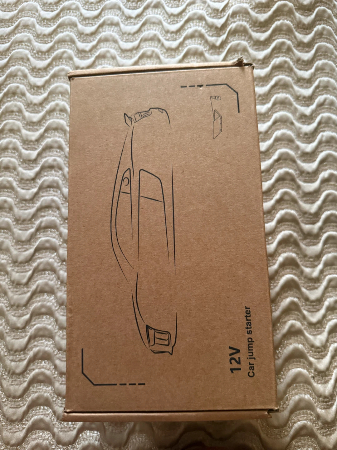 12V Car Jump Starter Pack - photo 2