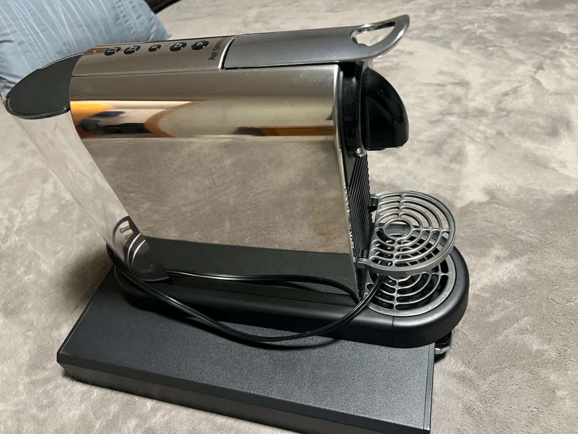 Nespresso Citiz Espresso Machine - photo 2