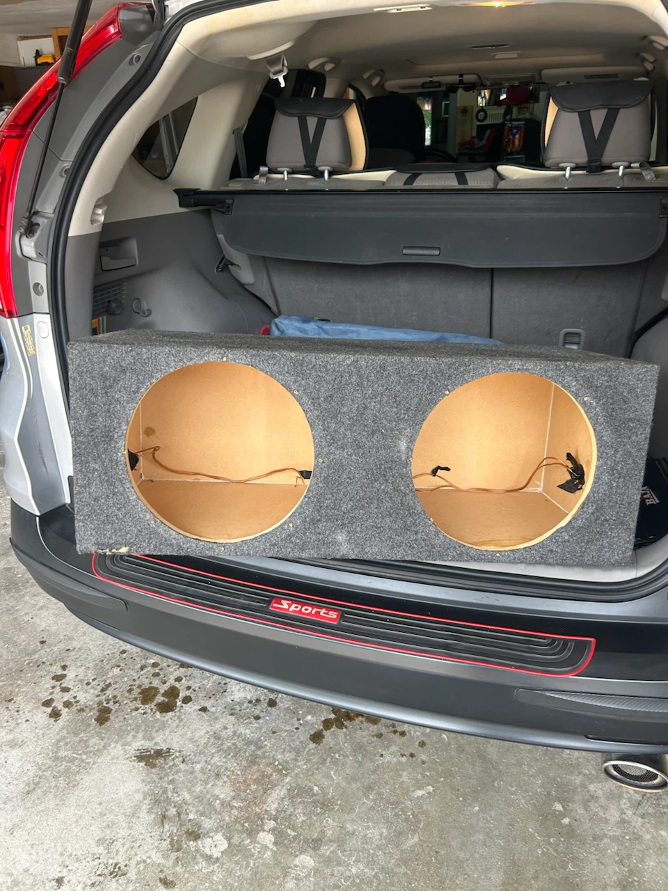 Cajón de bocina 12”