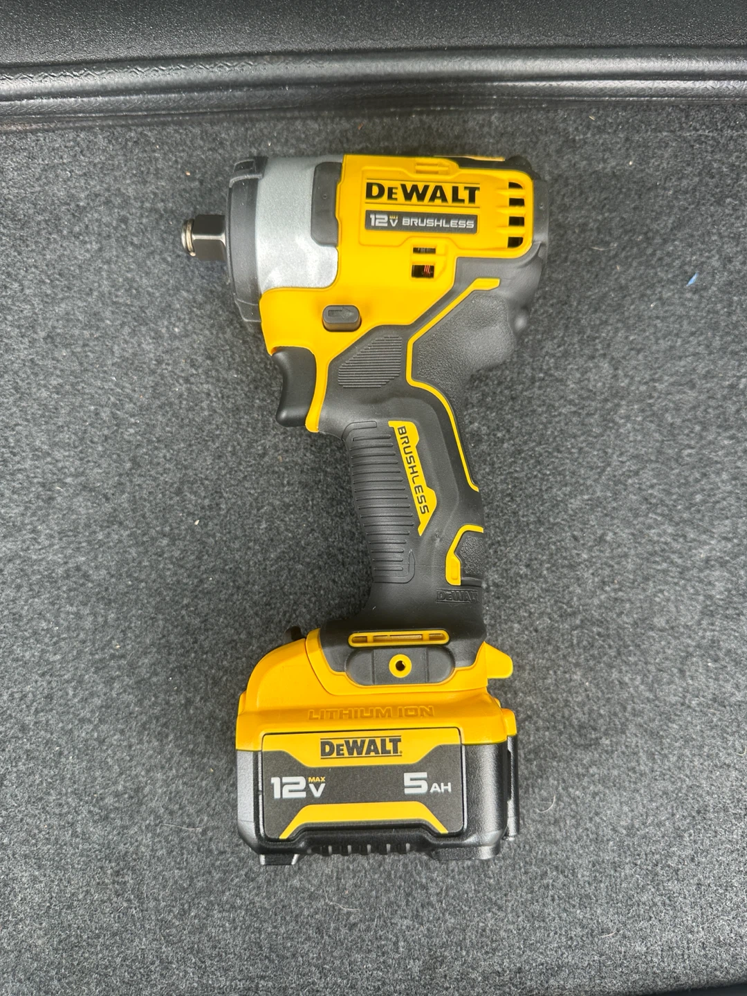 Dewalt 12V impact wrench