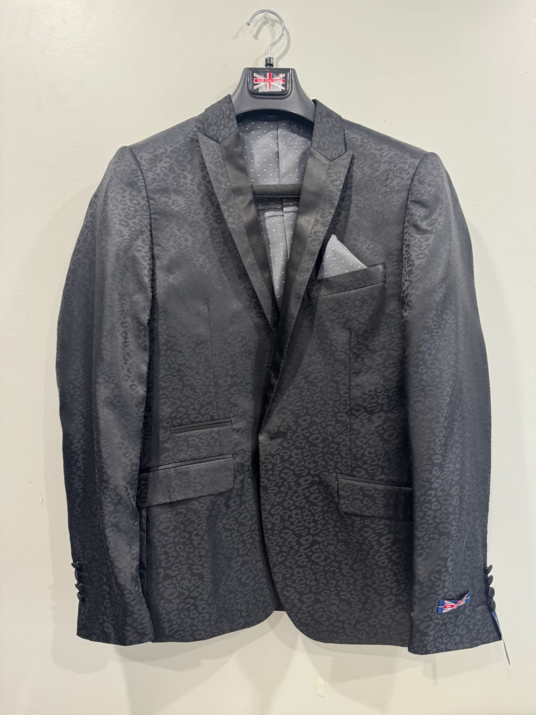 For Him London Men’s Black Leopard Suit – Medium (BNWT)