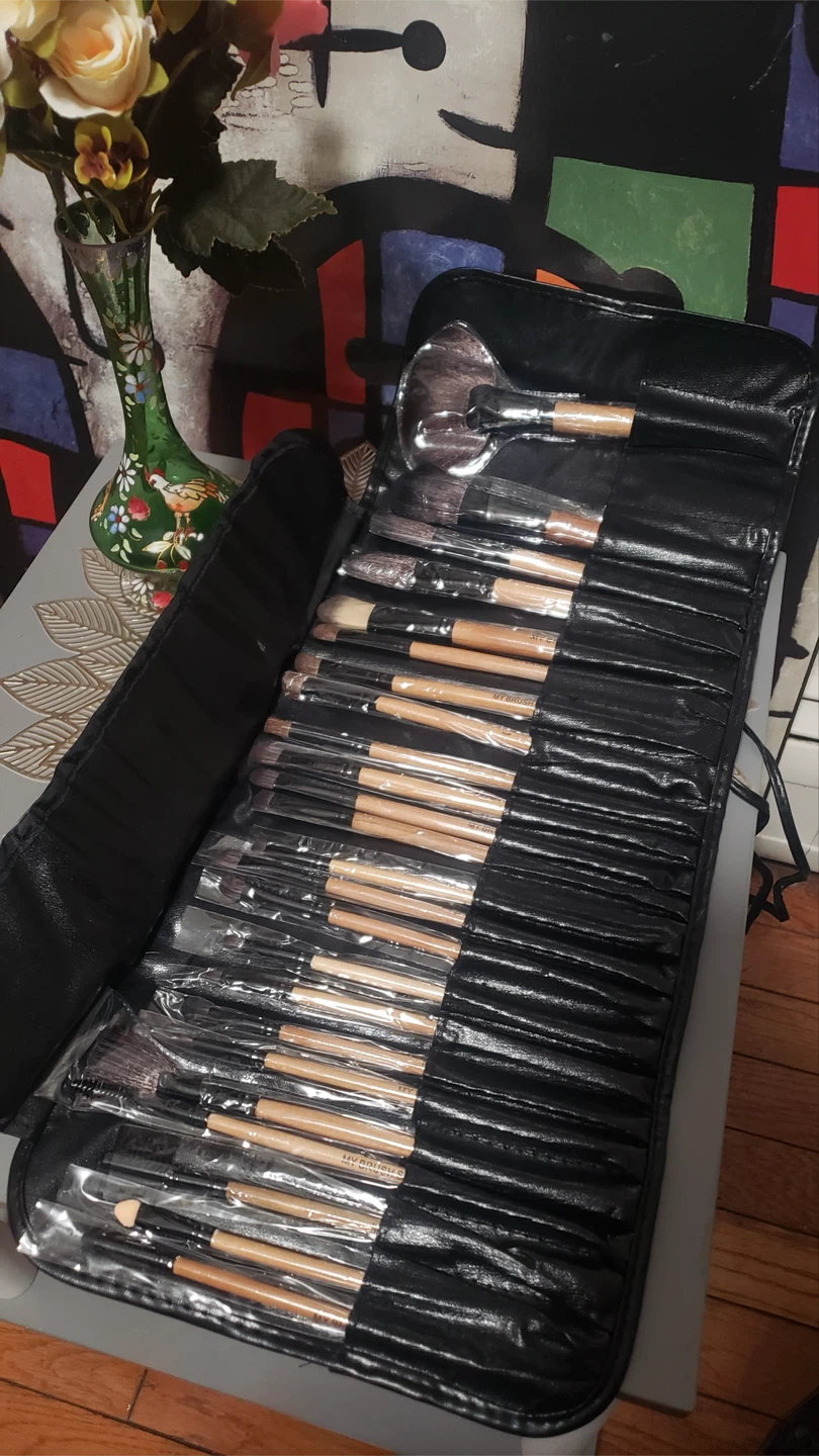 24 Piece Makeup Brush Set with Roll-Up Case - photo 3