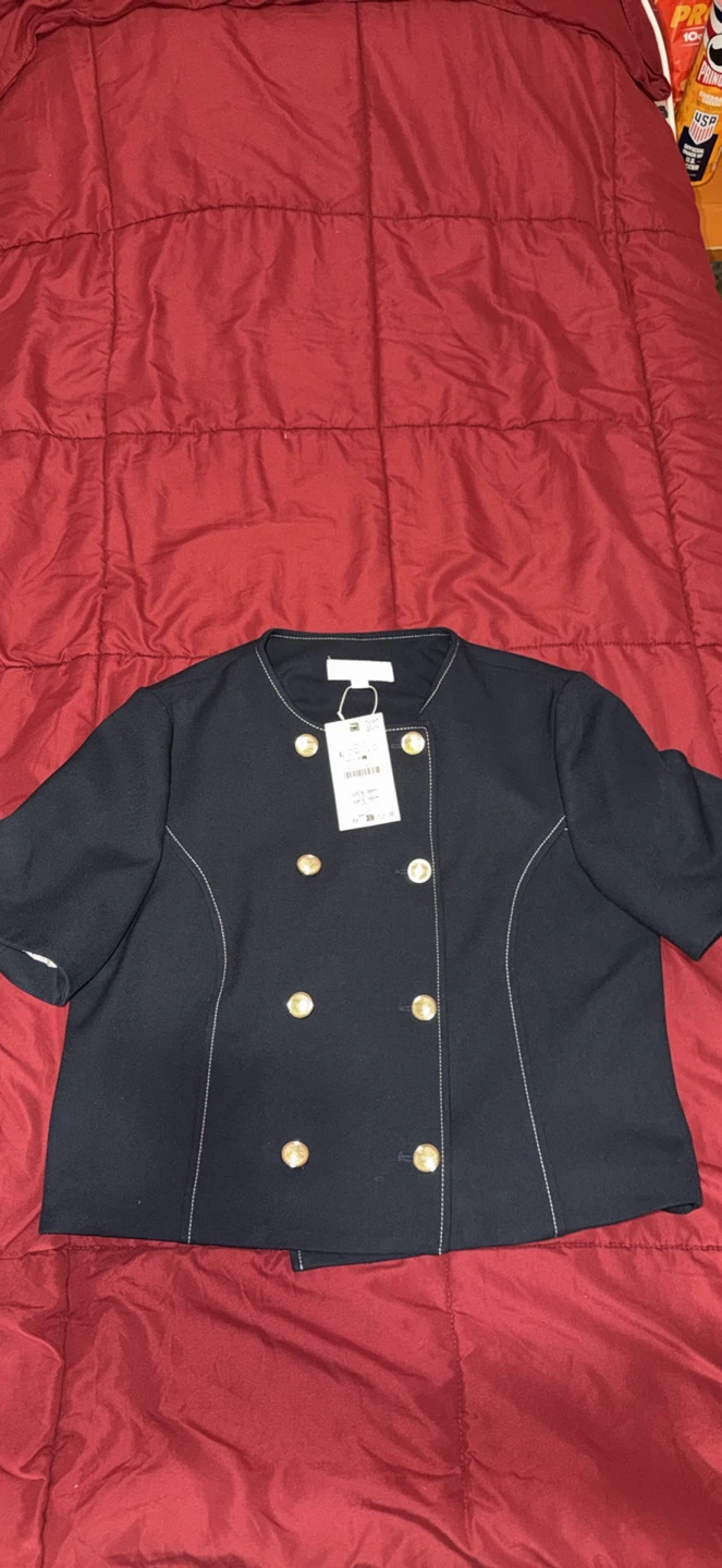 Never worn! Zara Navy Cropped Jacket with Gold Buttons - Size L
