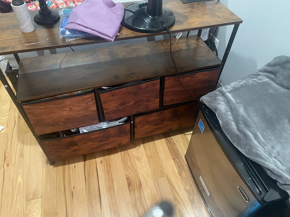 Small 5-drawer chest
